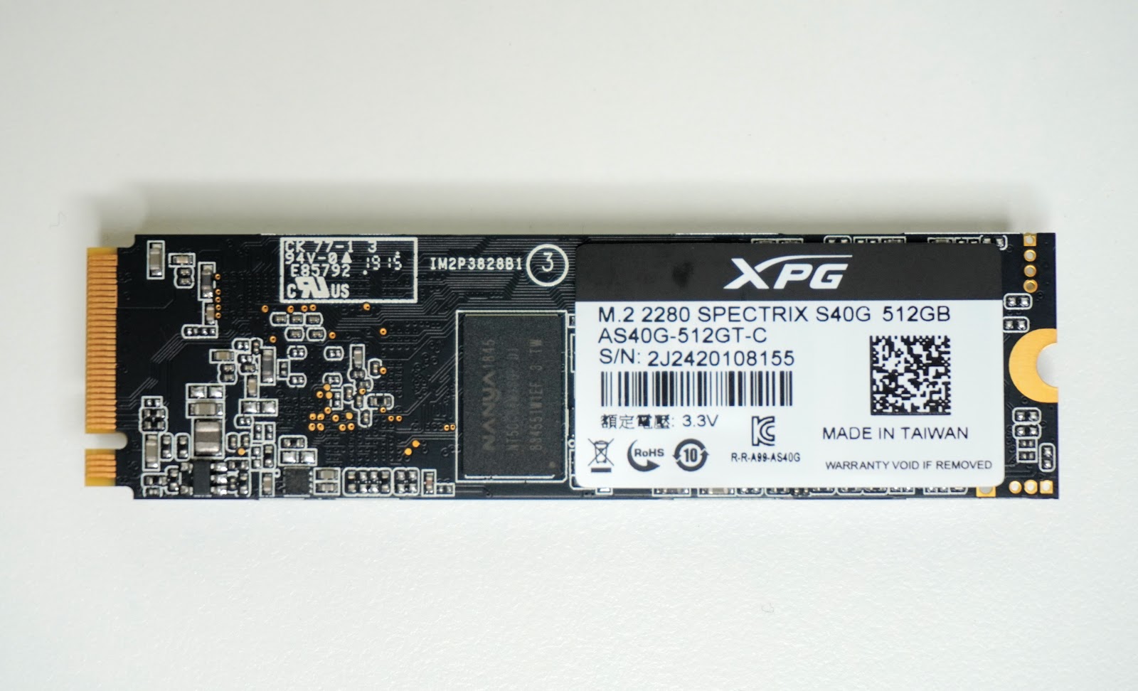 視覺先決! XPG SPECTRIX S40G RGB PCIe M.2 SSD 評測輕開箱| UNIKO's 